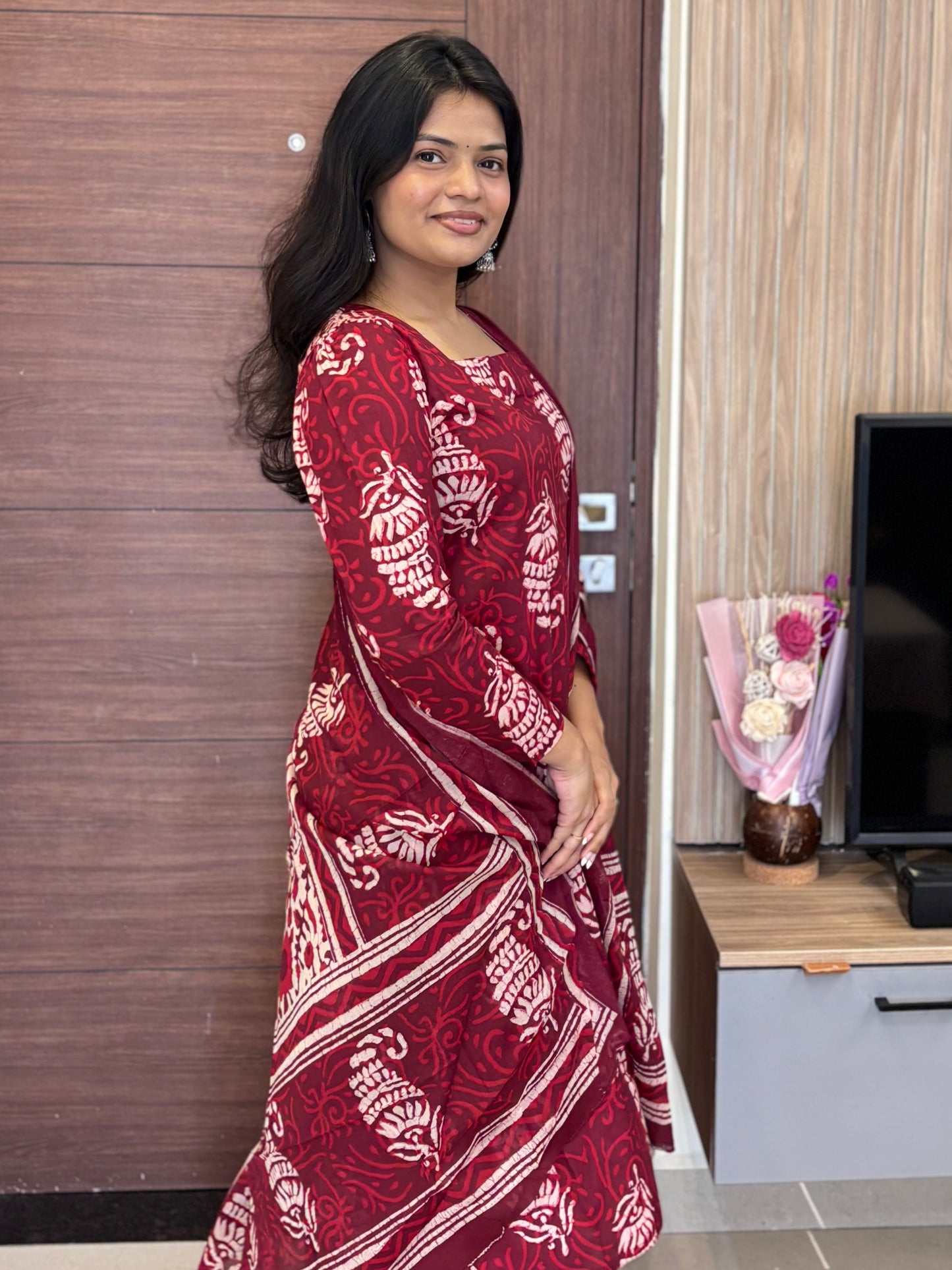 Aaradhya Wine Handblock Suit Set