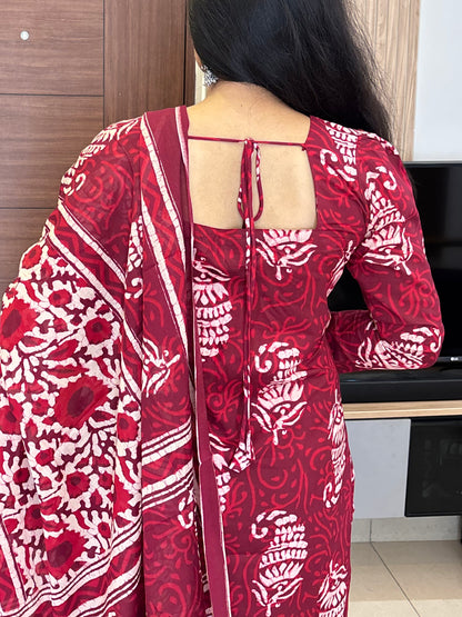 Aaradhya Wine Handblock Suit Set