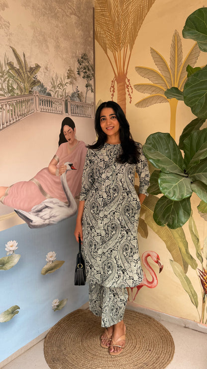 Alia - classic paisley Cotton Coord