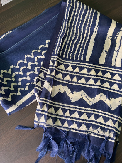 Kadhi silk Dupatta - Blue Lines