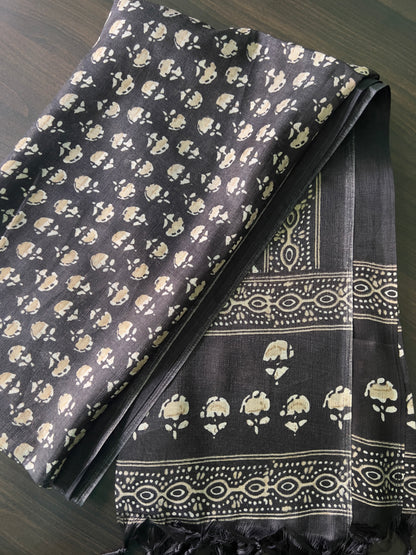Kadhi silk Dupatta - Black floral