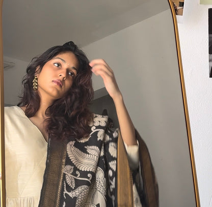 Half white Nyra Silk cotton set