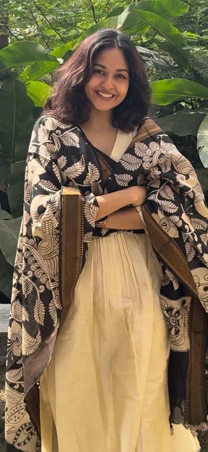 Half white Nyra Silk cotton set