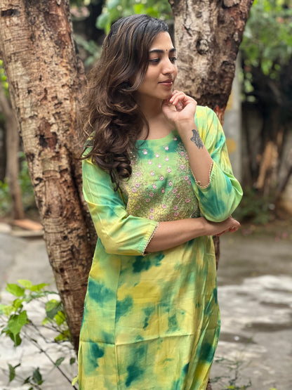 Aarna - Maslin Tie Dye kurta with hand work - Green