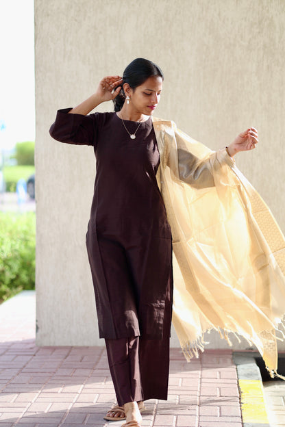 Abilasha - Brown Silk cotton set with Tissue dupatta