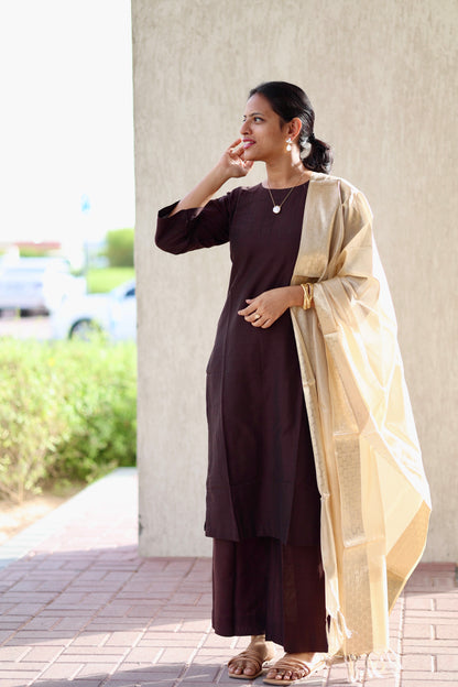 Abilasha - Brown Silk cotton set with Tissue dupatta