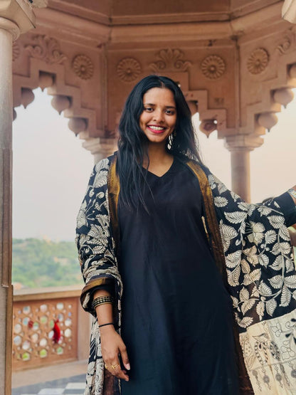 Madhura - Black Silk cotton set with Kalamlari Dupatta
