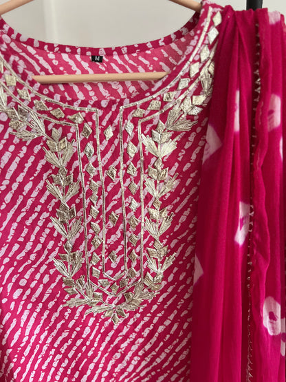 Pink Lehariya salwar suit