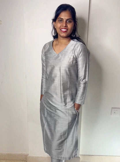 Srinidhi - Silk Cotton Kurta Set - Silver